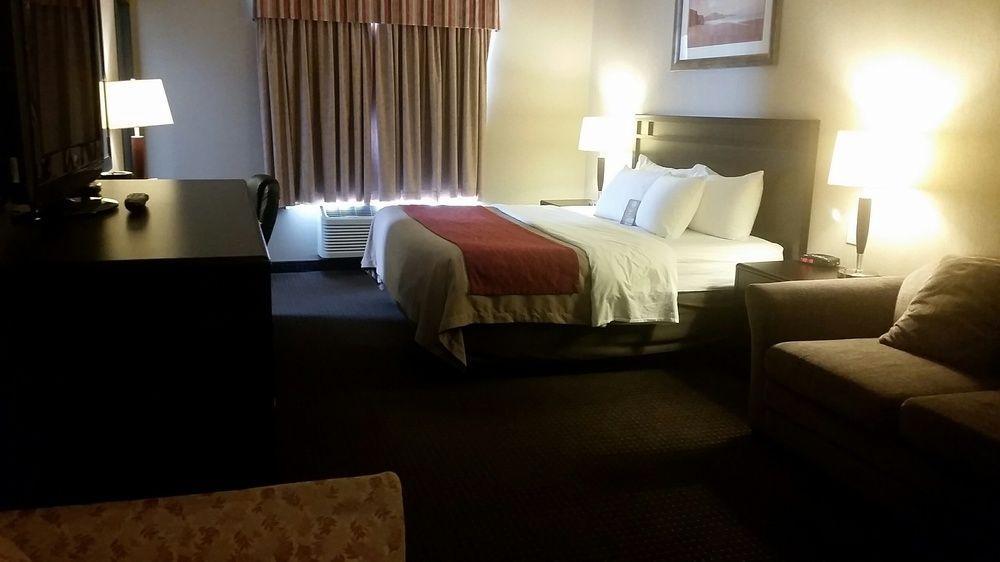 Comfort Inn & Suites Sylvan Lake Luaran gambar
