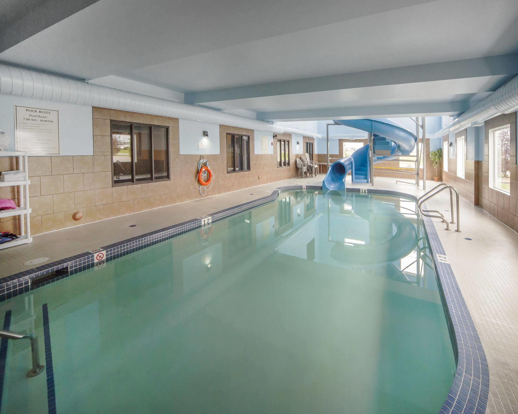 Comfort Inn & Suites Sylvan Lake Luaran gambar