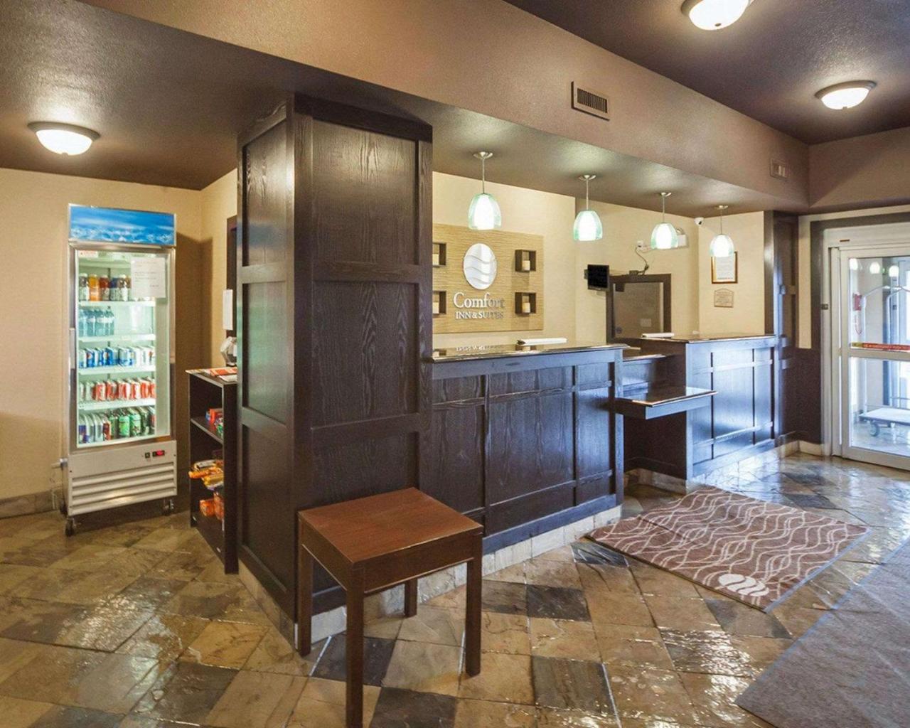 Comfort Inn & Suites Sylvan Lake Luaran gambar