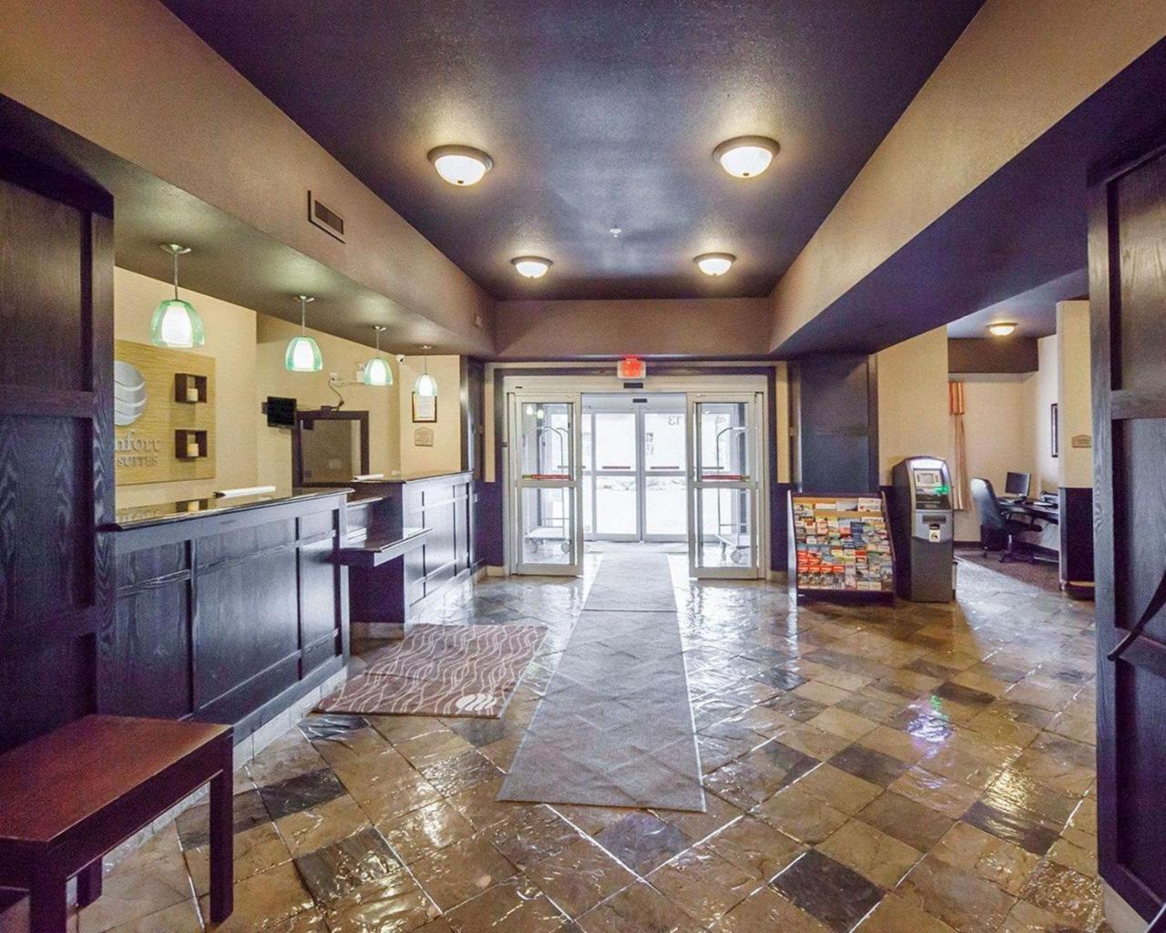 Comfort Inn & Suites Sylvan Lake Luaran gambar