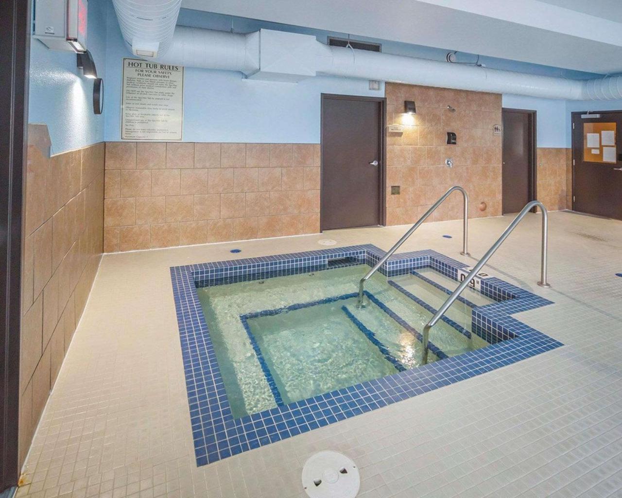 Comfort Inn & Suites Sylvan Lake Luaran gambar