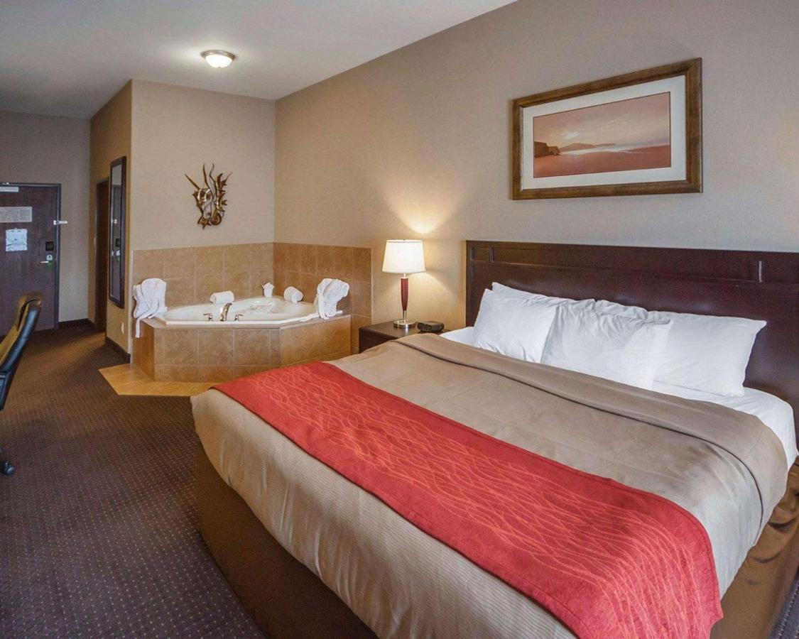 Comfort Inn & Suites Sylvan Lake Luaran gambar
